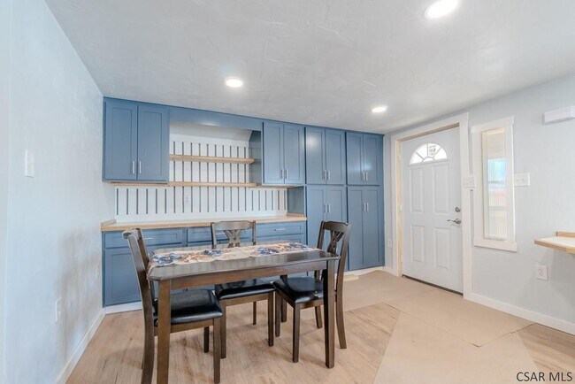 Photo - 352 Coon Rdg Rd