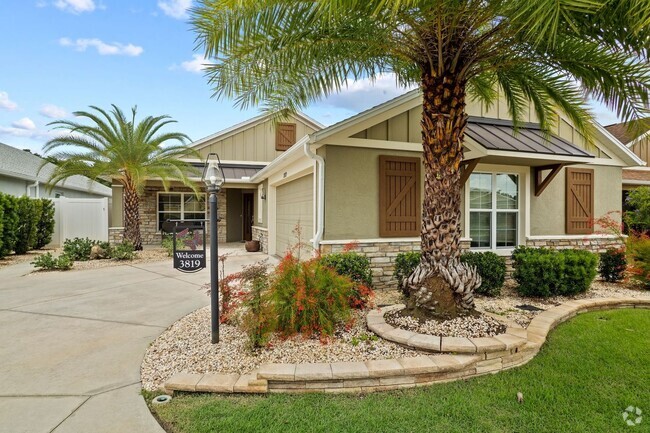 Building Photo - Exquisite 3 Bedroom 2 Bath Waterfront Home...