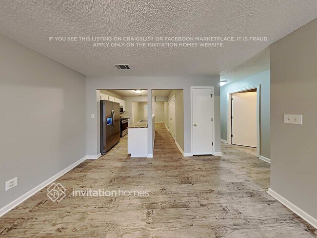 Photo - 1389 N Hampton Dr