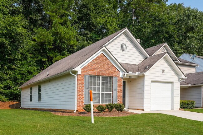 Photo - 804 Hillandale Ln
