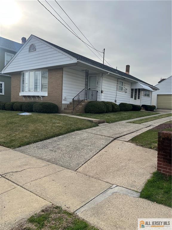 Photo - 102 Prentice Ave