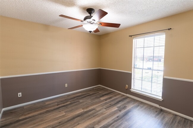 Building Photo - 4007 Spring Forest Dr