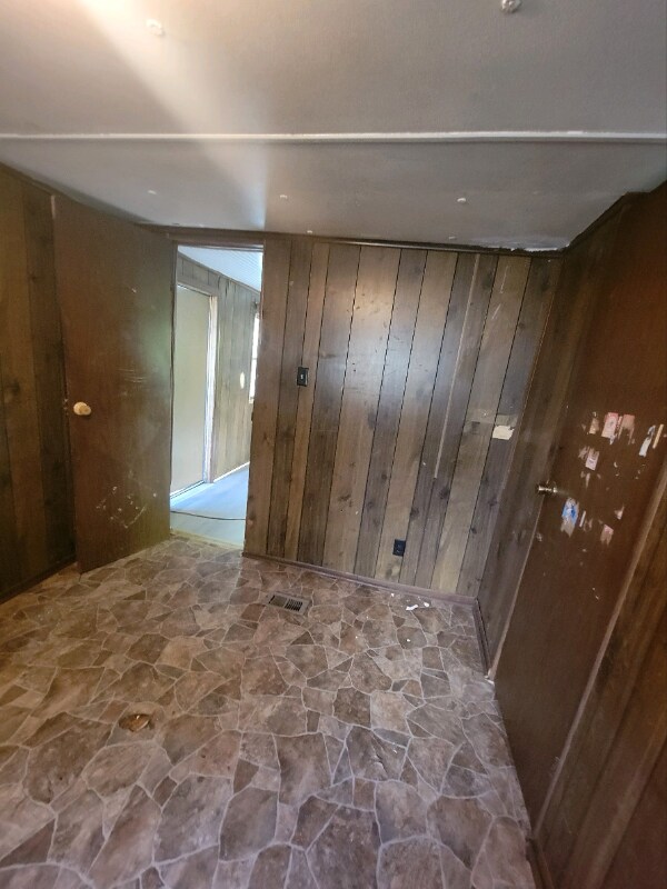 11 Moore St Rental House Rental in Waverly, VA