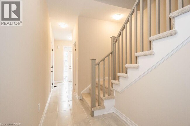 Photo - 10 Birmingham Dr