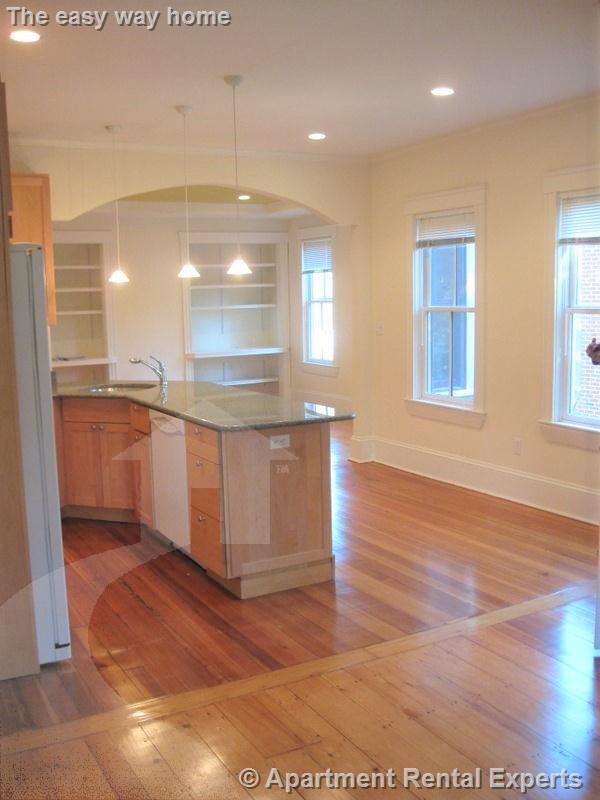 Building Photo - 30 Healey St Unit 2