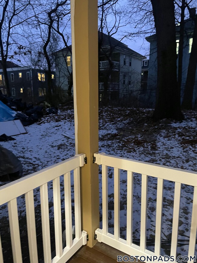 29 Fessenden St Unit 1