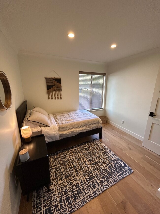 Building Photo - 1082 Mariposa Ln Unit Saint Helena Surprize
