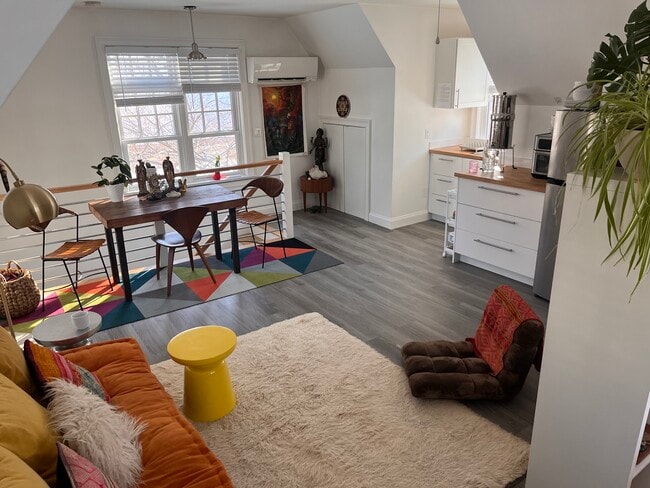 Photo - 196 Sheephill Rd Unit #Detached