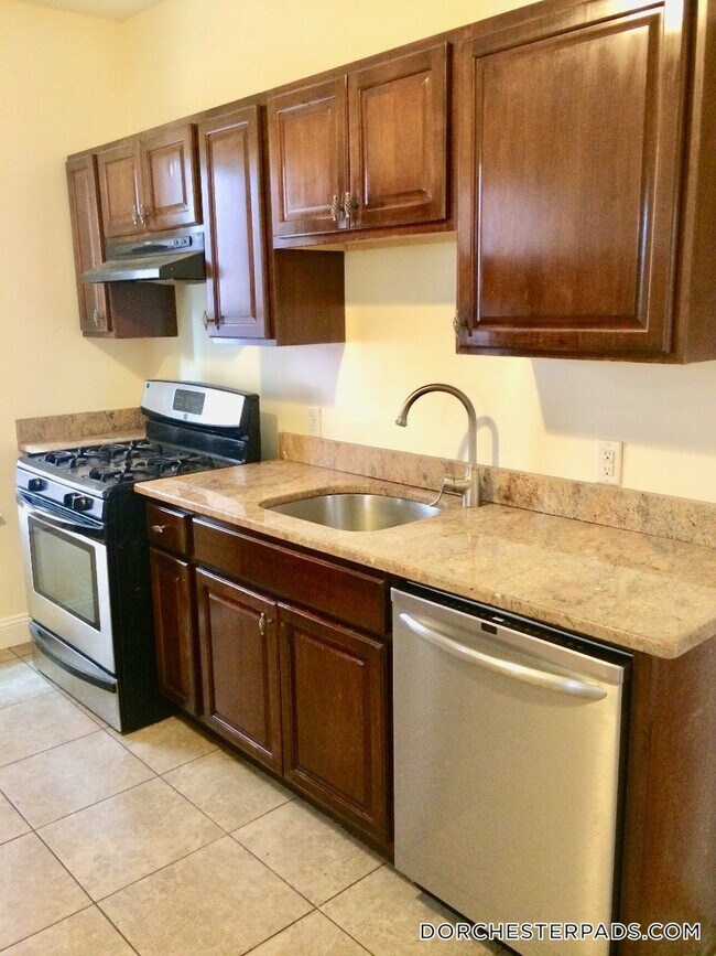Photo - 1085 Dorchester Ave Unidad 2