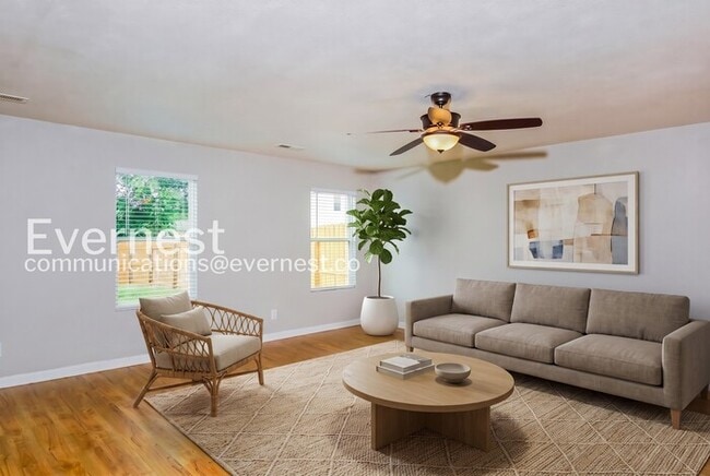 Photo - 201 Cloverbrook Dr