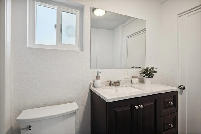 Photo - 2140 Reed Ave