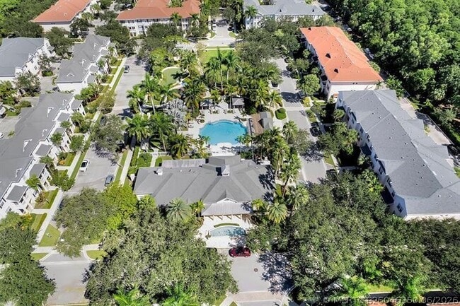 275 Murcia Dr Unit 208