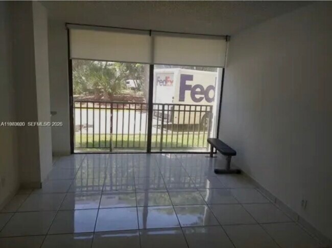 17021 N Bay Rd Unit 126