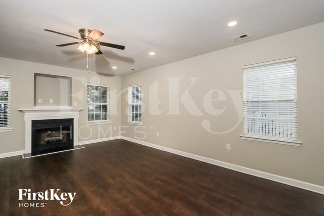 Photo - 4204 High Shoals Dr