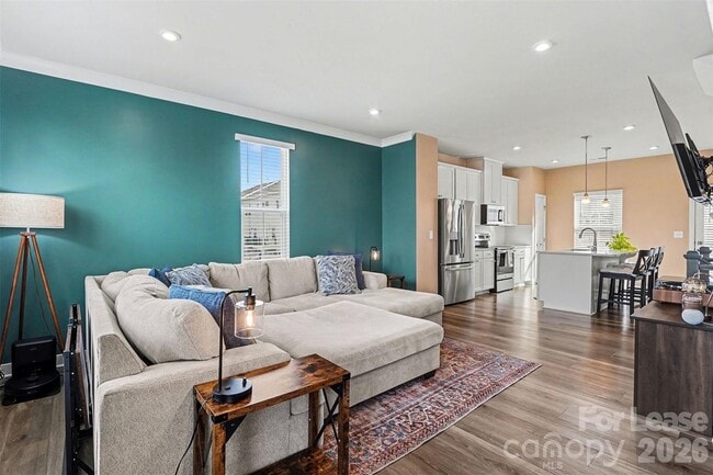 Photo - 1546 Aspire St