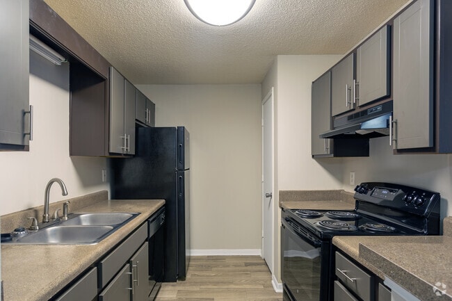 2HAB, 2BA - Legacy at Festival