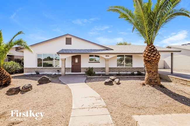 Building Photo - 9914 N 73rd Ave