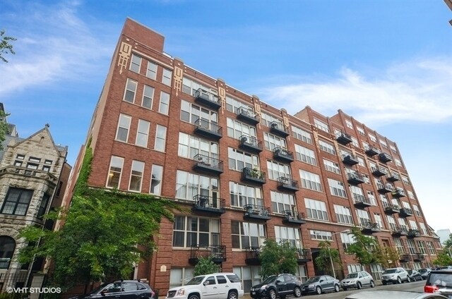 Building Photo - 1500 W Monroe St Unit 318 Rental
