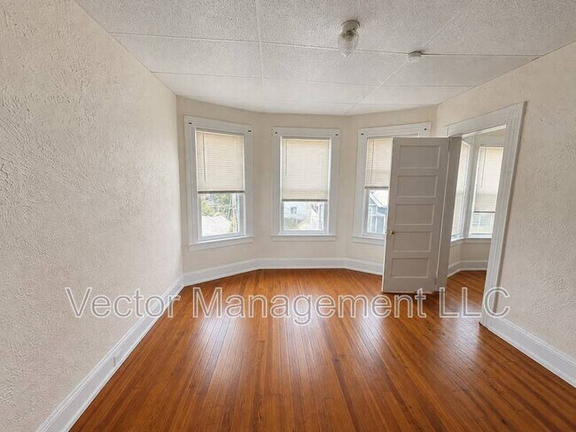 Photo - 116 Rennell St
