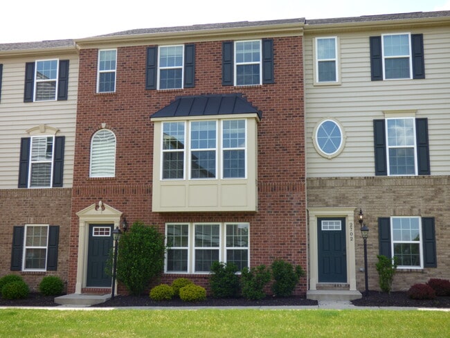 Photo - 2703 Pointe View Dr