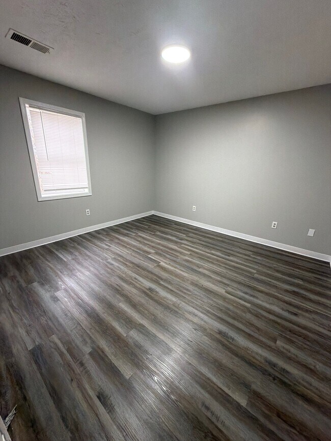 Photo - 1278 Fairground Rd