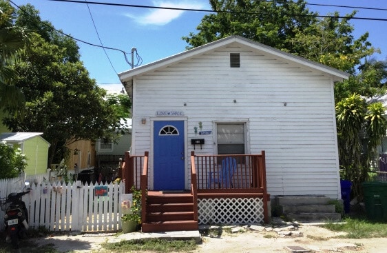 Photo - 2 bed + Den 1 bath Single Family House in Bahama Village