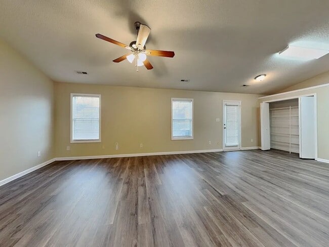 Photo - 5876 Culloden Ct