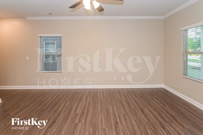 Photo - 11939 Hambright Rd