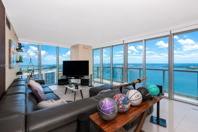 Building Photo - 465 Brickell Ave Unit 5101