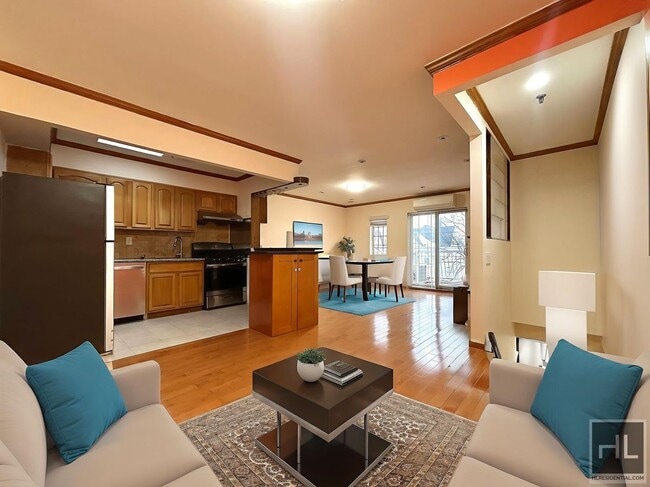 Building Photo - 70 STREET