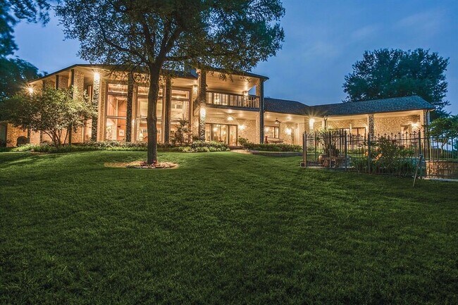 Photo - 861 N Preston Rd