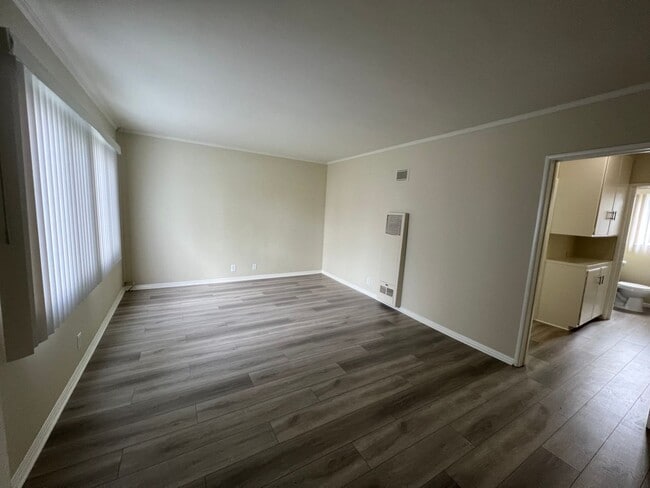 Building Photo - Adelle12632 Unit B Rental
