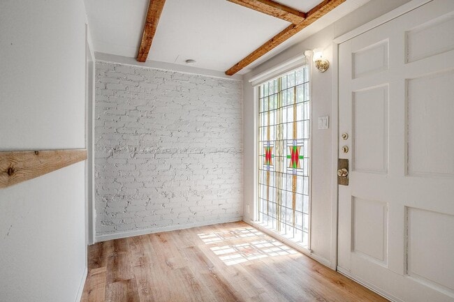 Photo - Charming 1 Bed 1 Bath - Great Location Unit A