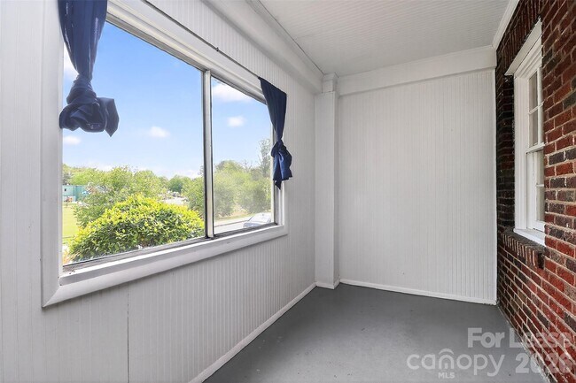 Photo - 1412 Park Dr Unit 1