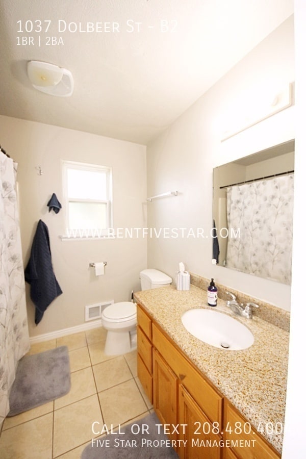 Photo - 1037 Dolbeer St Unidad B2