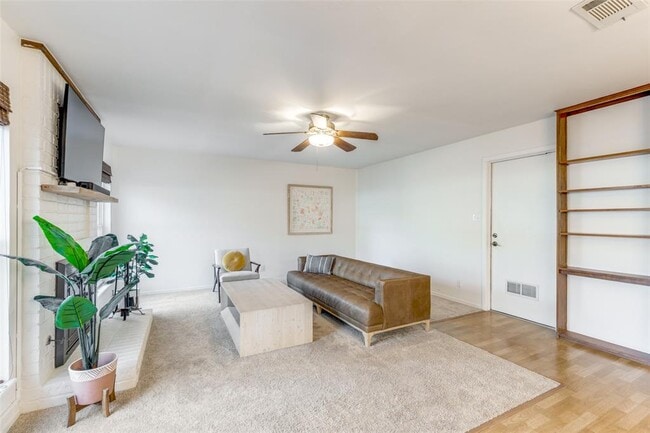 Photo - 4002 Biscay Dr