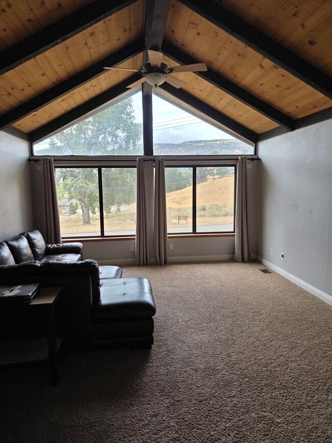 Photo - Beautiful 3BR/2BA Bear Valley Springs Home...