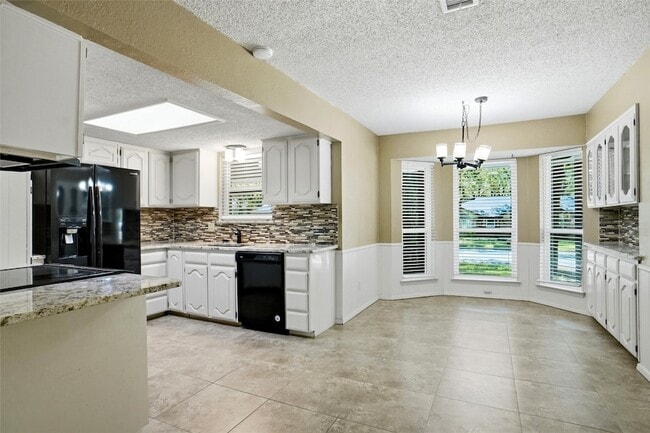 Photo - 2958 Columbine Dr