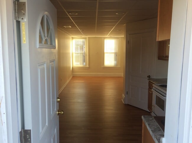 Front Door View Into Unit - 4512 Liberty Ave Unit 3