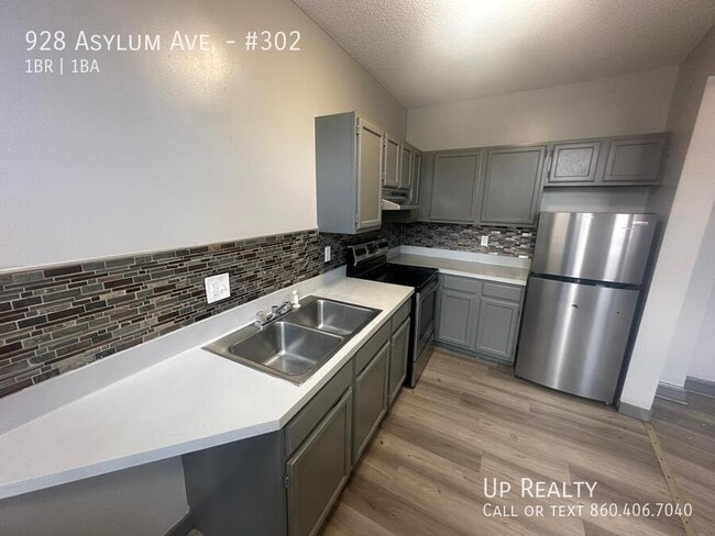 Building Photo - 928 Asylum Ave Rental