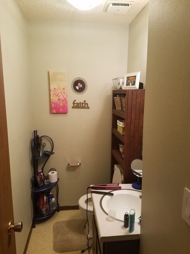 Photo - Cedar Falls House Available June 1st