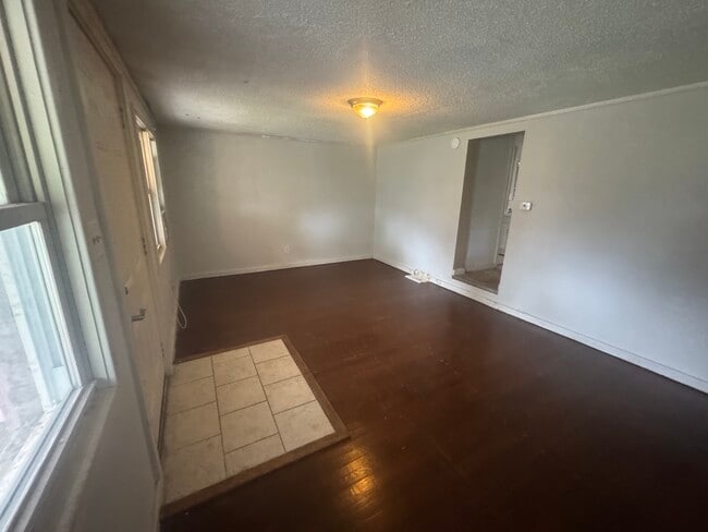 Photo - 808 N 9th St