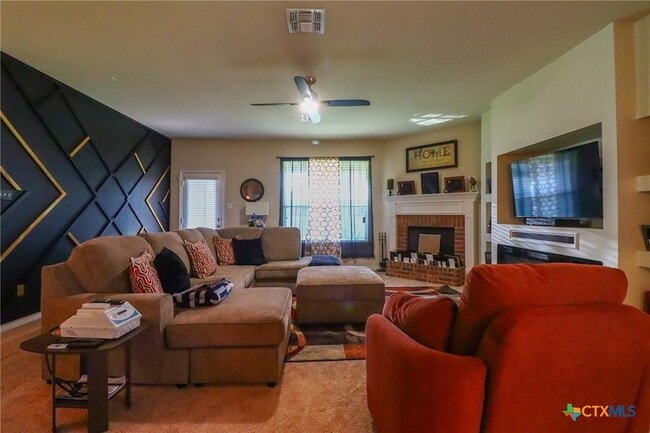 Photo - 802 Valentino Dr