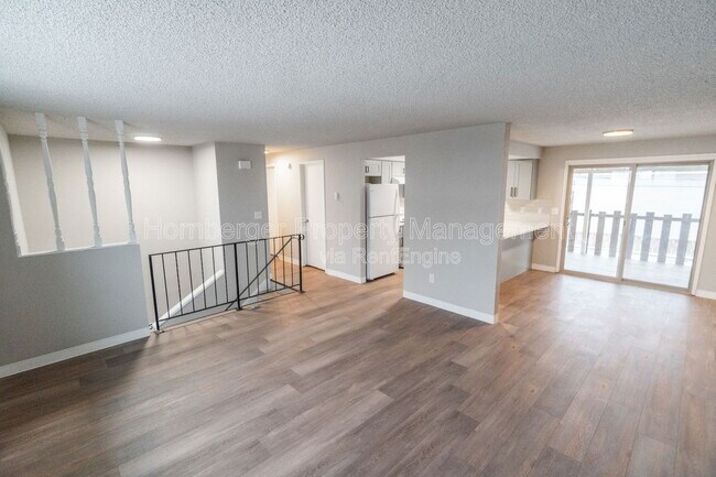 Photo - 10119 E Empire Ave