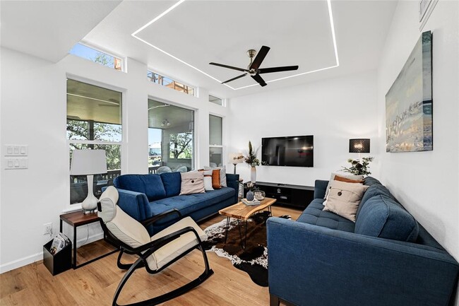 Photo - 225 Comanche Ln