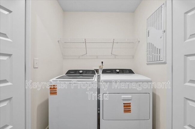 Photo - 174 Parker Ln