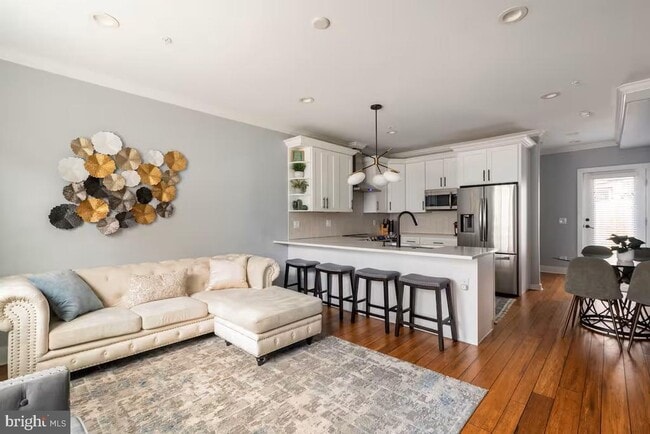 Photo - 2532 Annin St