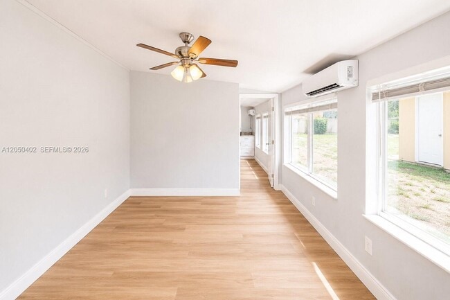 Photo - 2511 SW 3rd St Unit B- B