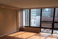 Building Photo - 230 E Ontario St Unit 802