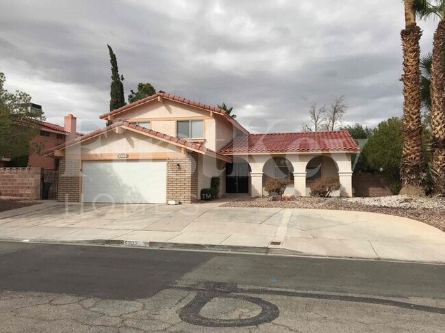 Building Photo - 5262 Holbrook Dr Rental